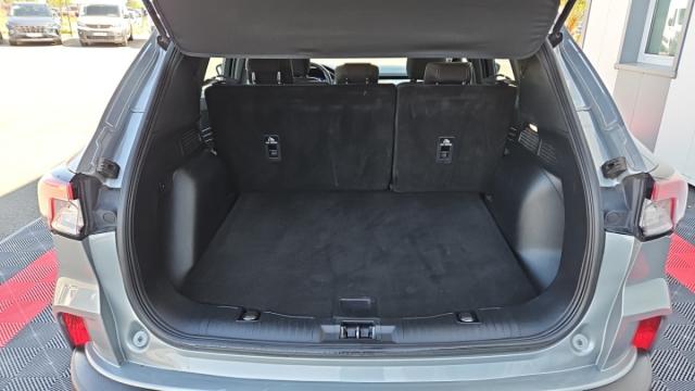 Ford Kuga image 9