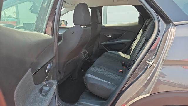 Peugeot 3008 image 8