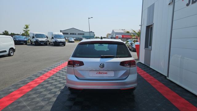 Volkswagen Passat Sw image 2