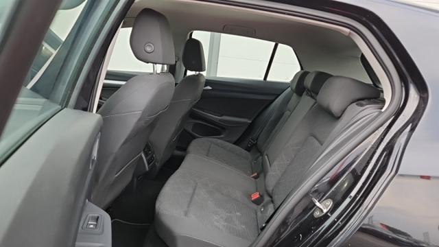 Volkswagen Golf image 6