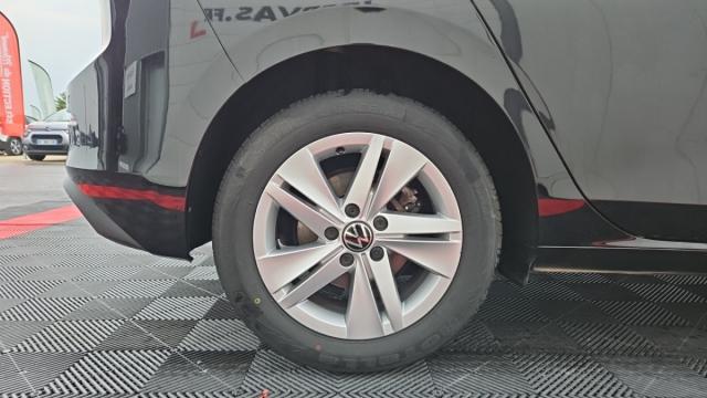 Volkswagen Golf image 8