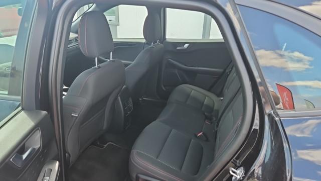 Ford Kuga image 4