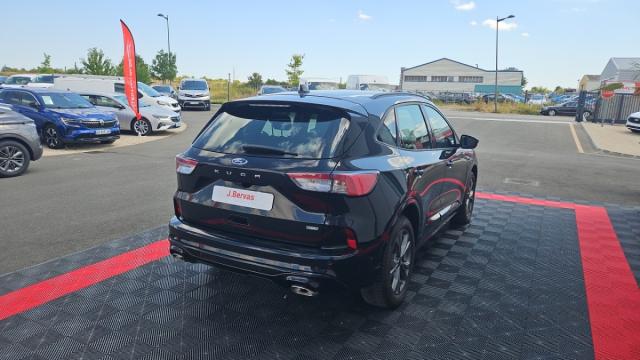 Ford Kuga image 1