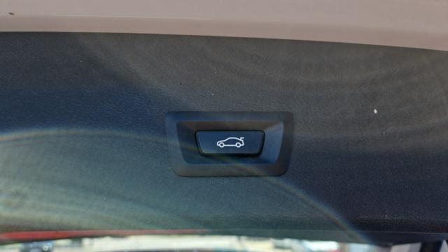 Bmw X1 image 1