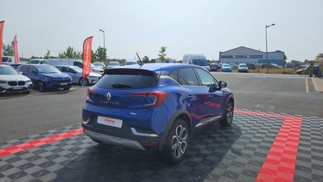 Renault Captur image 2