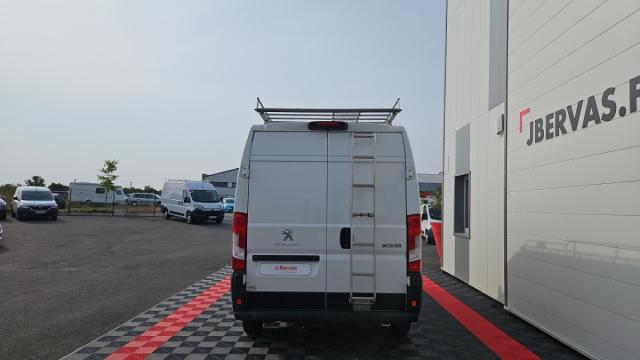 Peugeot Boxer image 2