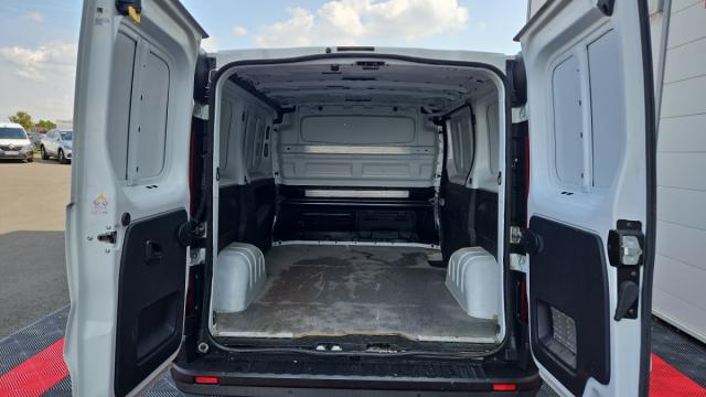 Renault Trafic image 8