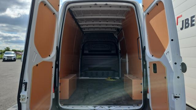 Mercedes Benz Sprinter image 8