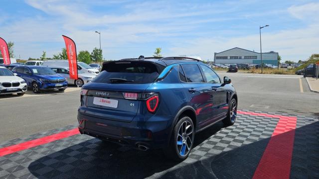 Lynk & Co 01 image 3