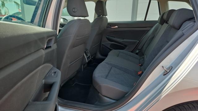 Volkswagen Golf Sw image 6