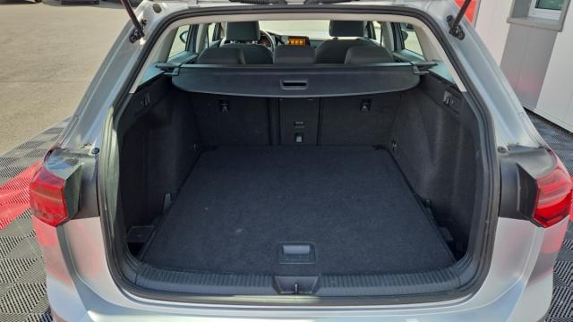 Volkswagen Golf Sw image 3