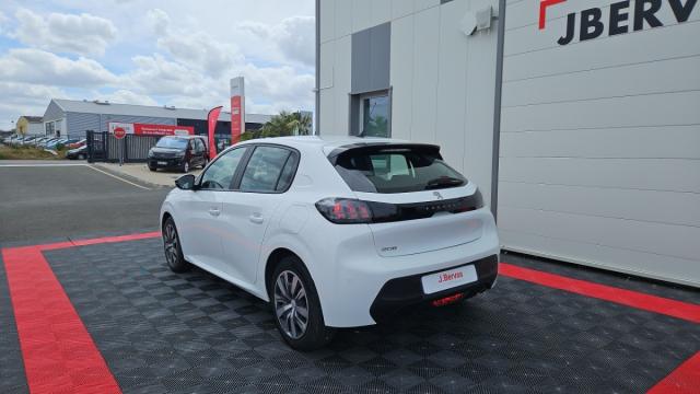 Peugeot 208 image 1