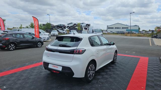 Peugeot 208 image 2