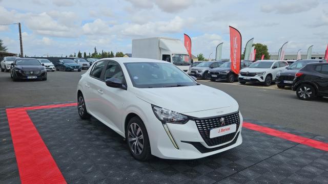 Peugeot 208 image 8