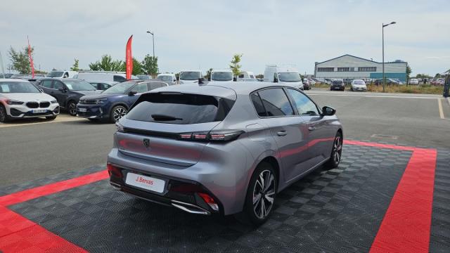 Peugeot 308 image 2