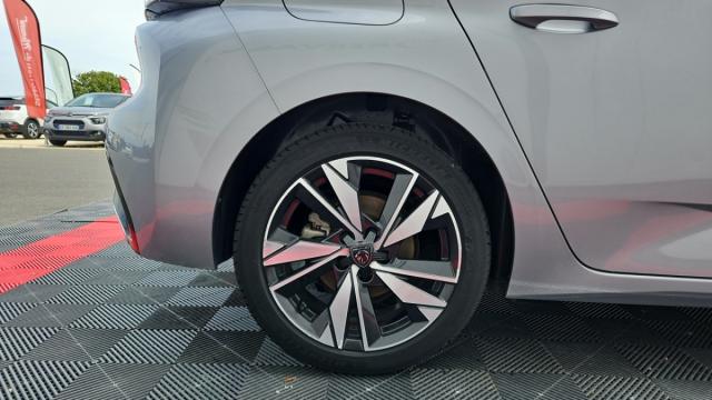 Peugeot 308 image 1