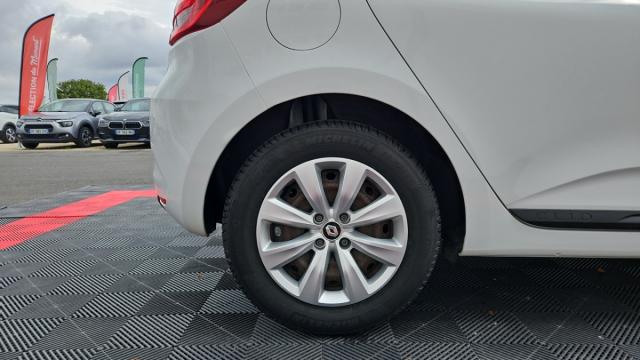 Renault Clio image 9