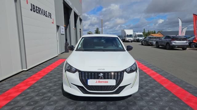 Peugeot 208 image 1