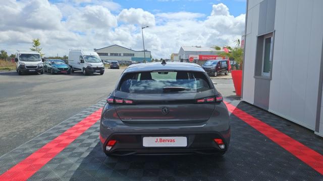 Peugeot 308 image 1