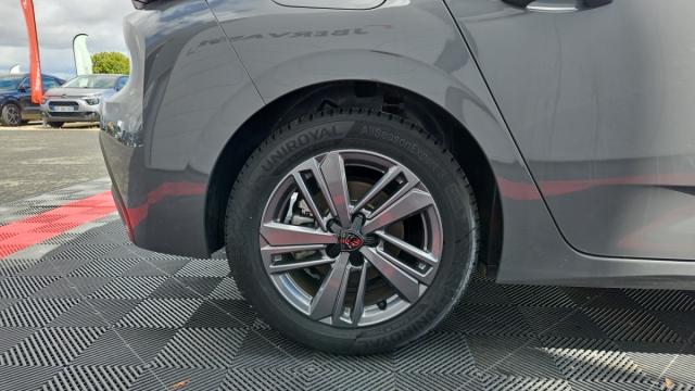 Peugeot 308 image 9