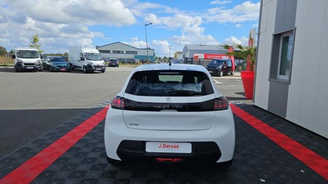 Peugeot 208 image 2