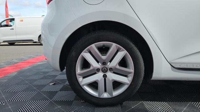 Renault Clio image 6