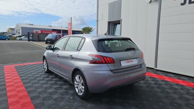 Peugeot 308 image 8