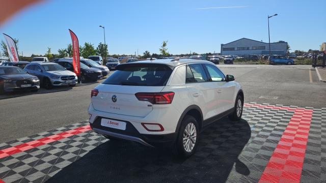 Volkswagen T-Roc image 5