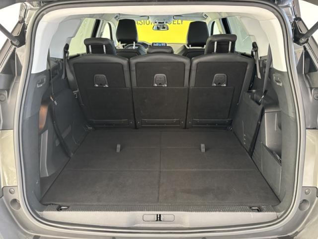 Peugeot 5008 image 9