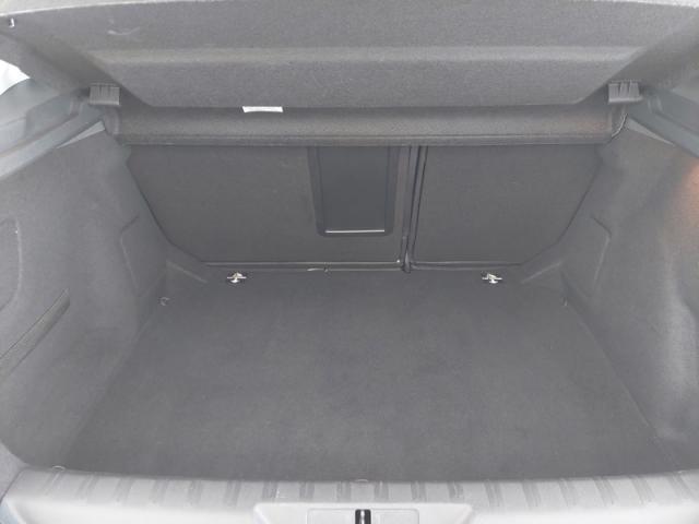 Peugeot 308 image 9