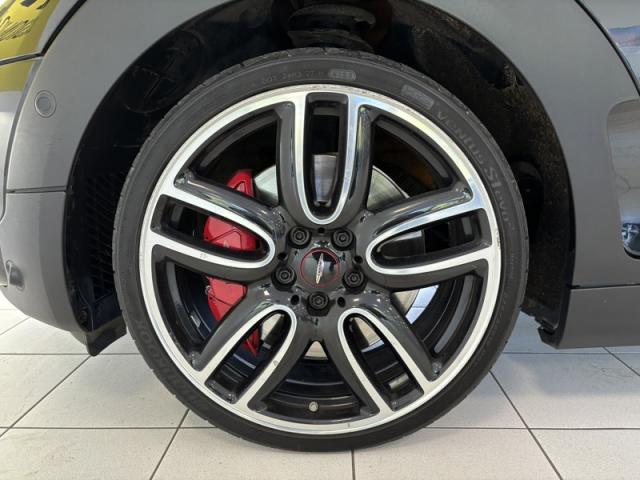 Mini Clubman image 1