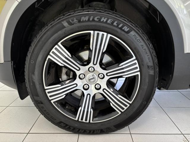 Volvo Xc40 image 7