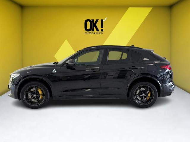 Alfa Romeo Stelvio image 9