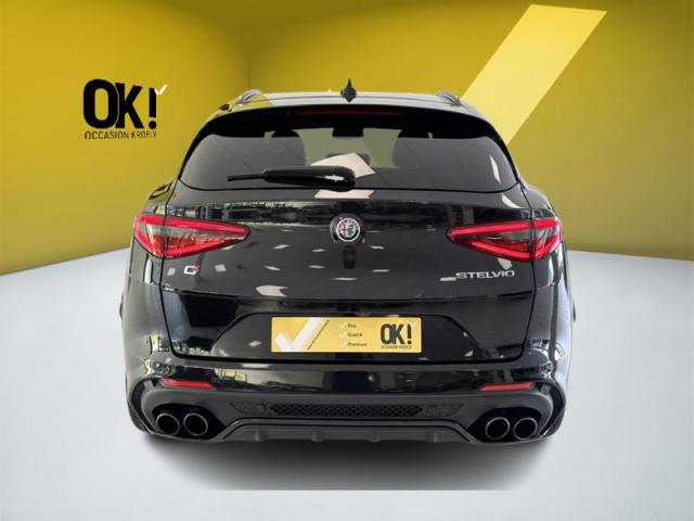 Alfa Romeo Stelvio image 6