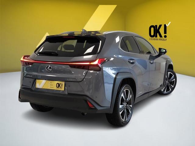 Lexus Ux image 7