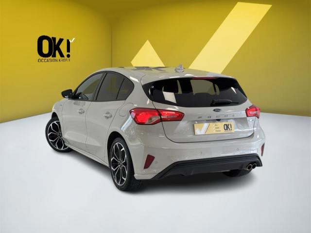 Ford Focus image 8