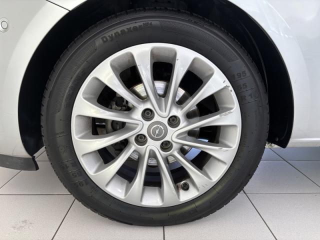 Opel Corsa image 8