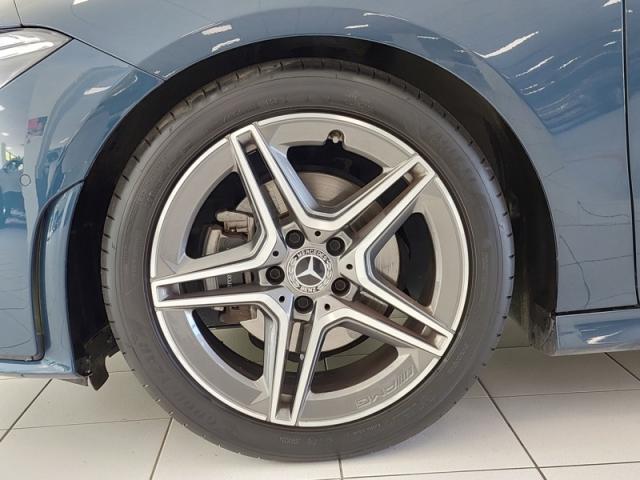 Mercedes Benz Cla image 6