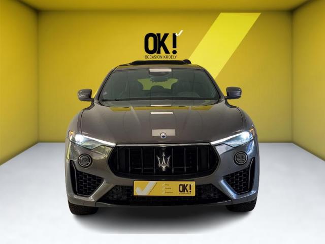 Maserati Levante image 6