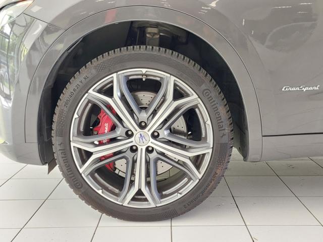Maserati Levante image 4