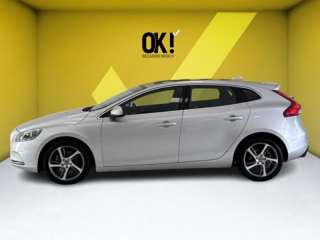 Volvo V40 image 9