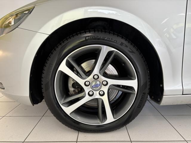 Volvo V40 image 7