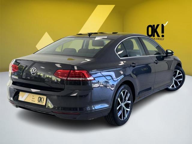 Volkswagen Passat image 3