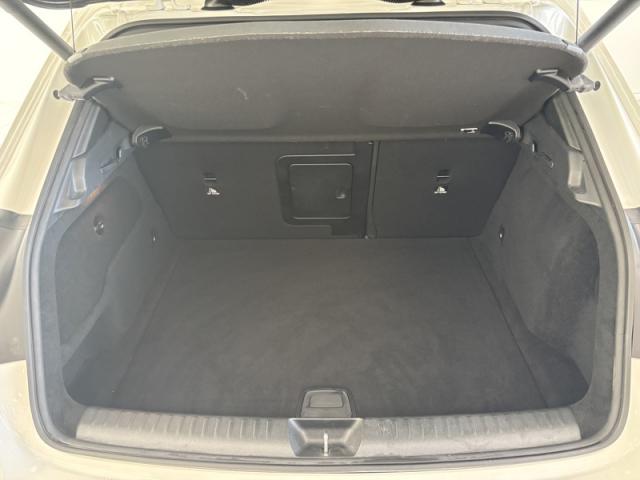 Mercedes Benz Gla image 3