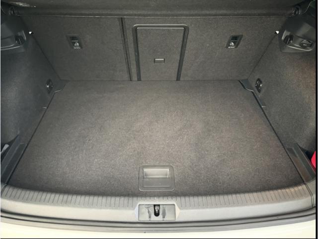 Volkswagen Golf image 2