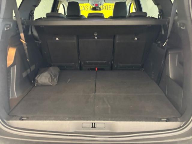 Peugeot 5008 image 2