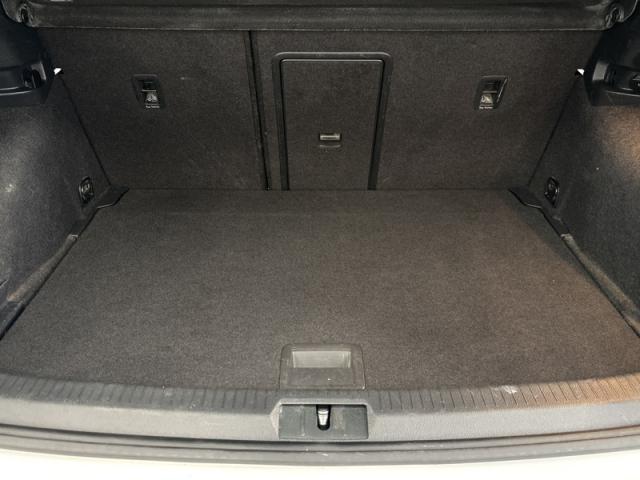 Volkswagen Golf image 5