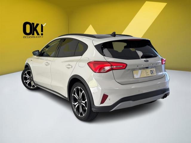 Ford Focus image 7