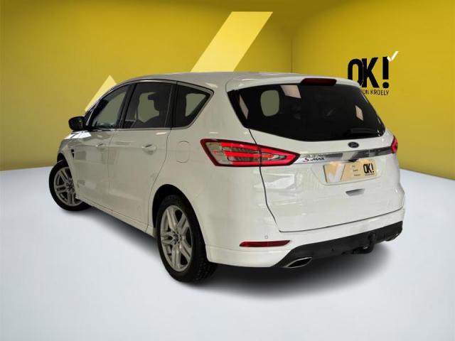 Ford S-Max image 2