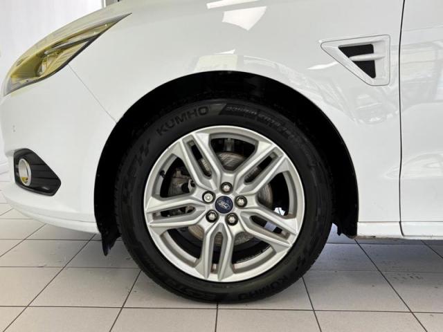 Ford S-Max image 9